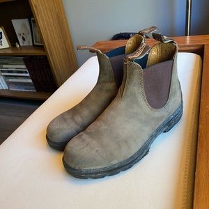 Blundstone Leather Chelsea Boots